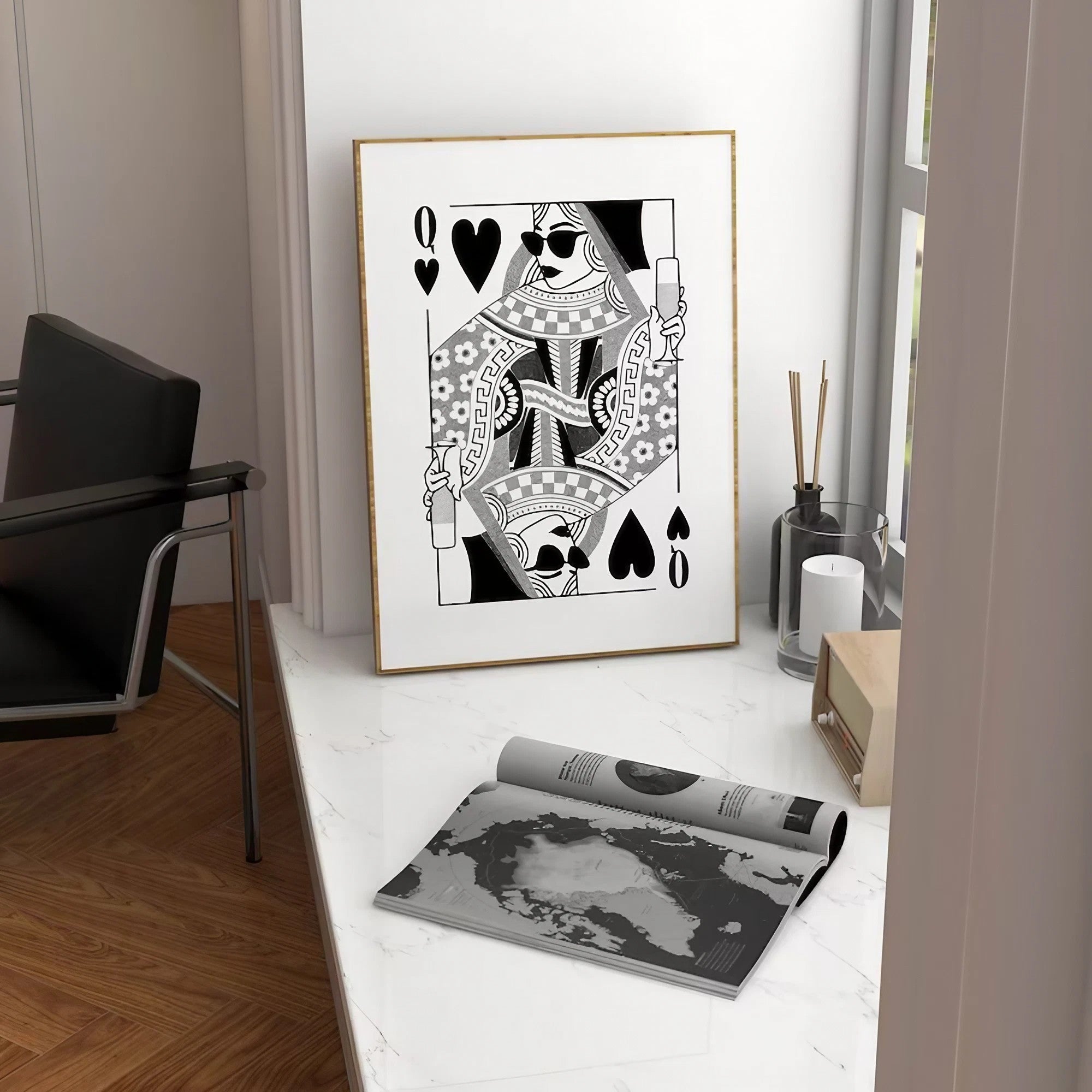 Black And White Queen of hearts Wall Art Wall Frame